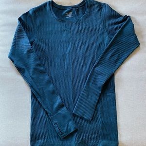 Athleta long sleeve outdoor top